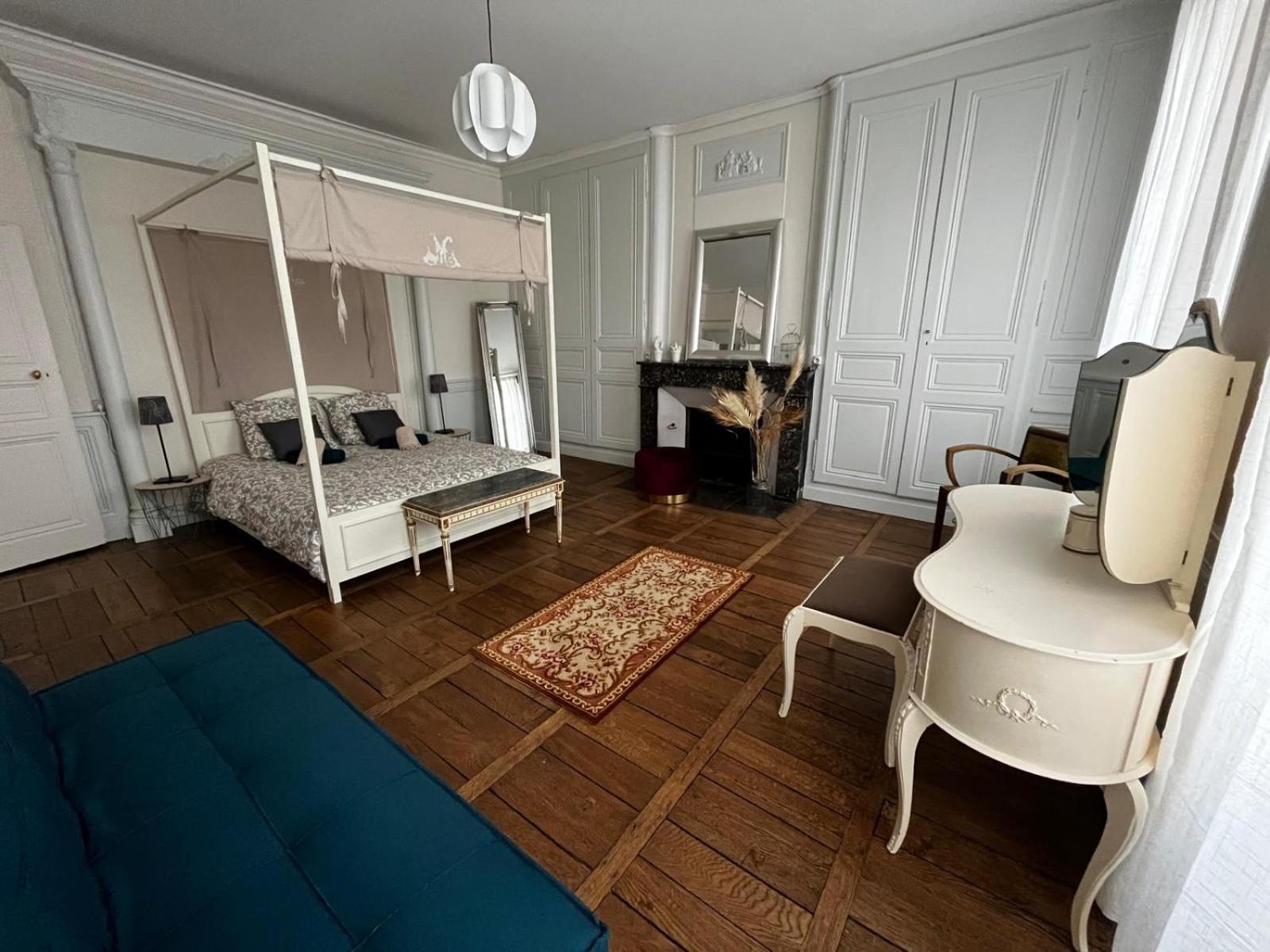 La Villa Louana 1 Appartement 160M2 Sobriete,Elegance En Coeur De Ville Aubusson  Bagian luar foto